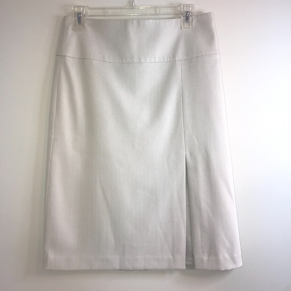 SALE! Gap Light Grey pencil skirt